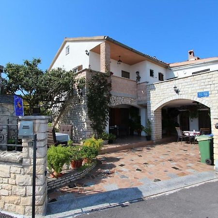 Guest House Rexa Ровинь Экстерьер фото