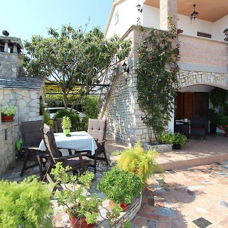 Guest House Rexa Ровинь Экстерьер фото