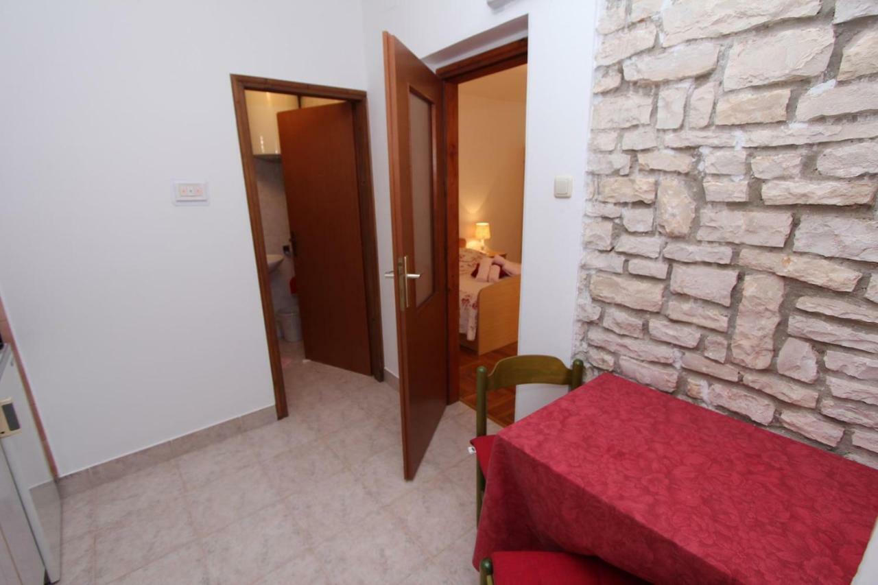 Guest House Rexa Ровинь Экстерьер фото