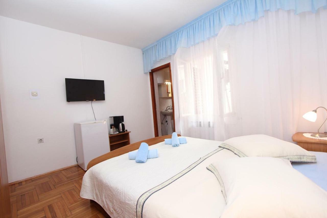Guest House Rexa Ровинь Экстерьер фото