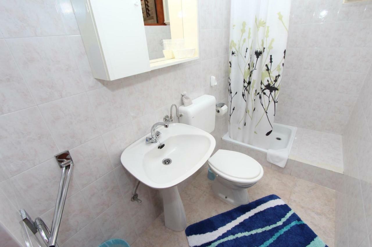 Guest House Rexa Ровинь Экстерьер фото