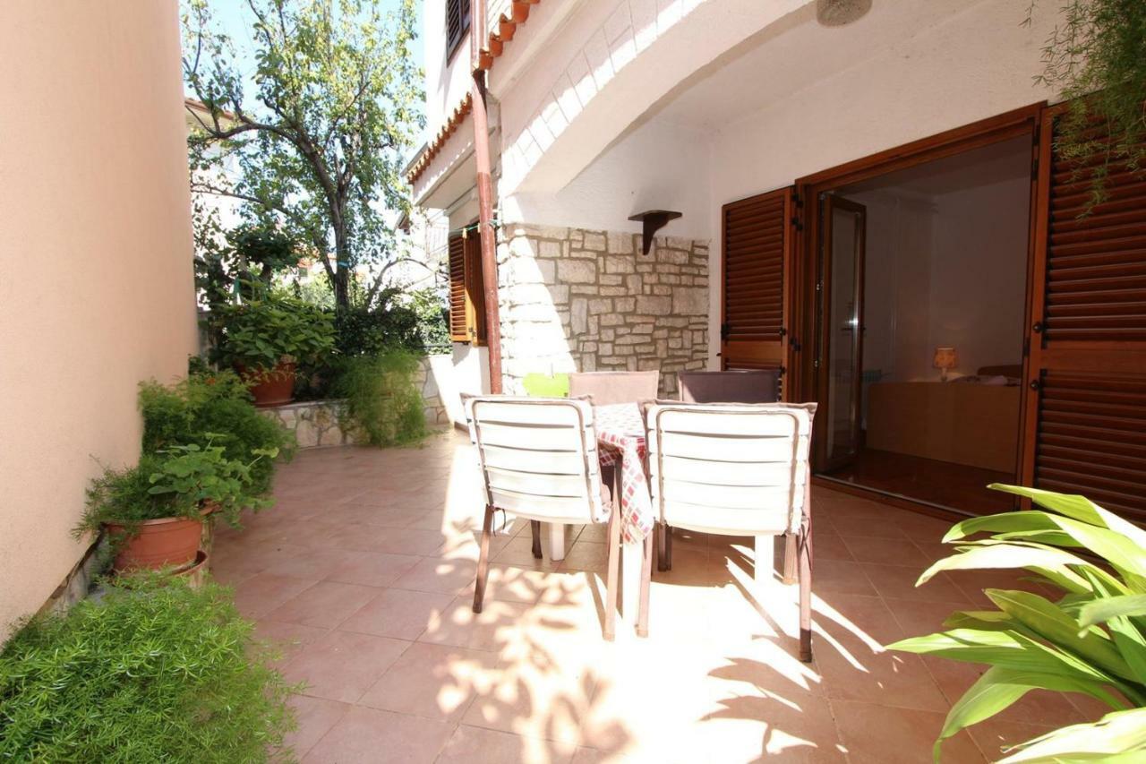 Guest House Rexa Ровинь Экстерьер фото