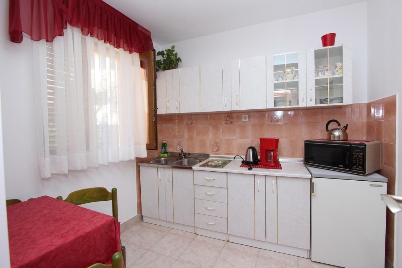 Guest House Rexa Ровинь Экстерьер фото